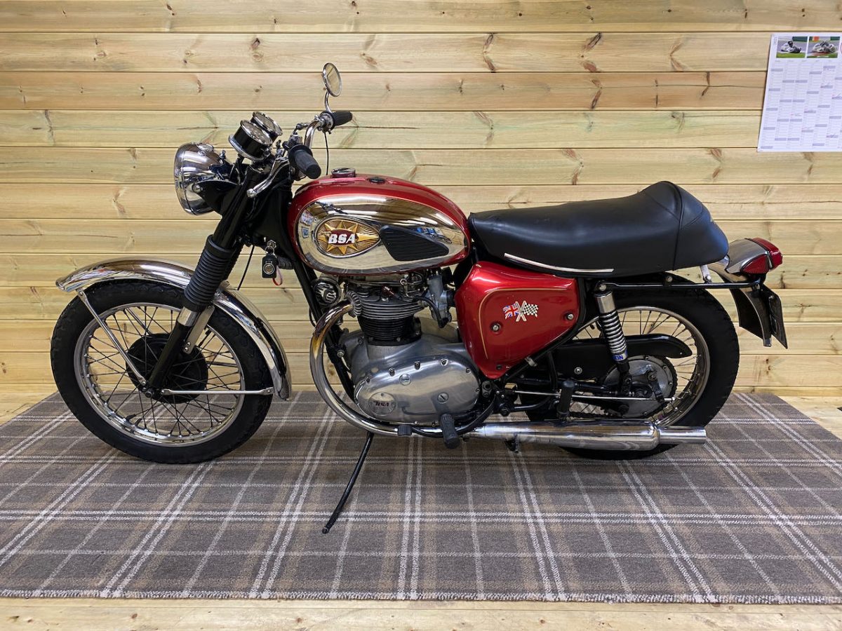 For Sale - BSA 650 Lightning 1967 (SOLD) - Dawson Classic Motorcycles