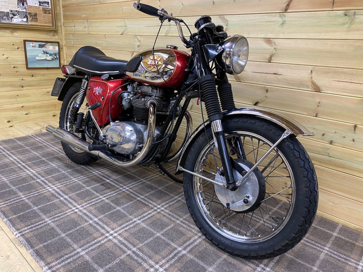 For Sale - BSA 650 Lightning 1967 (SOLD) - Dawson Classic Motorcycles